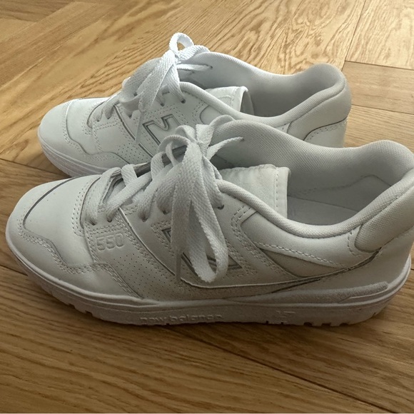 New Balance 550 Womens sneakers 7.5 - Picture 1 of 5